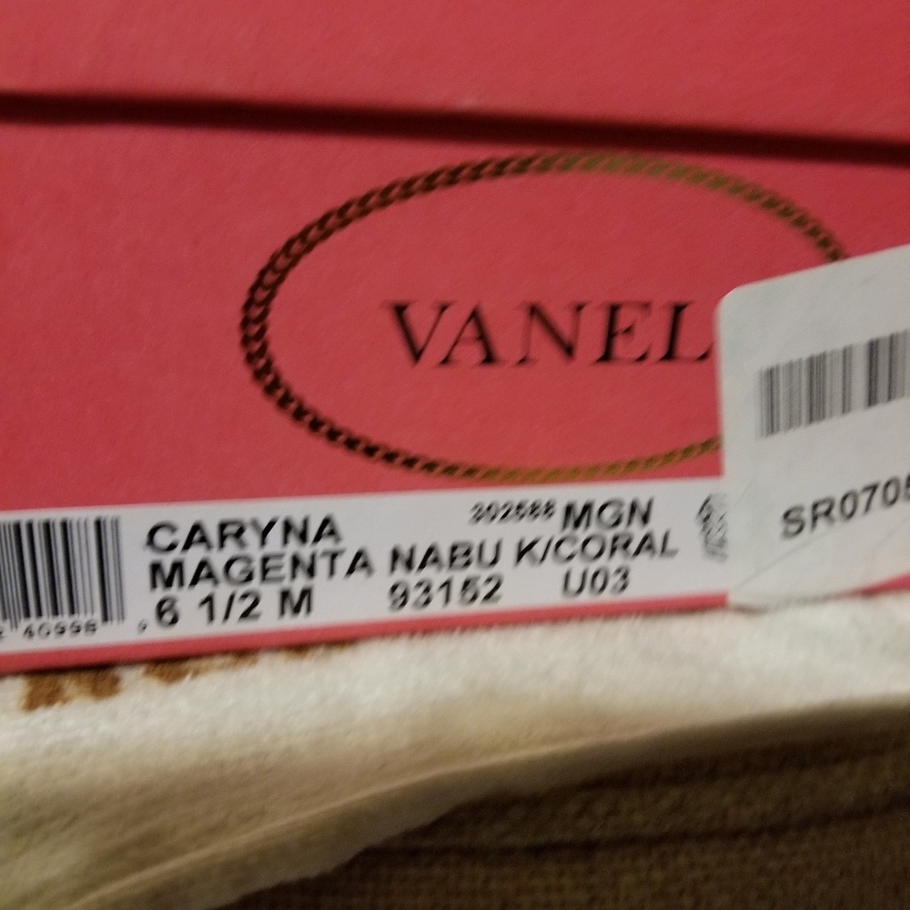 Shoes - Picture 4 of 5